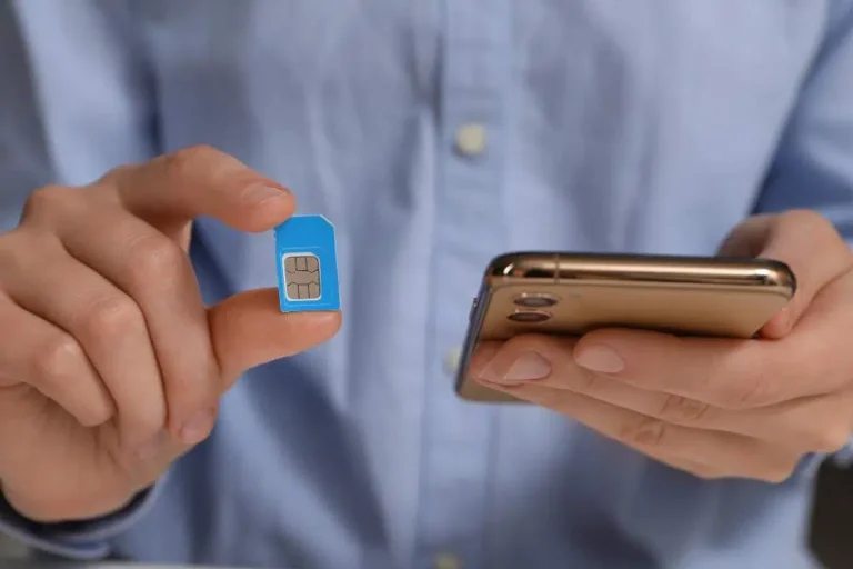 Stay Ahead with Smarter Mobile Strategies: Why a Business eSIM Boosts Productivity