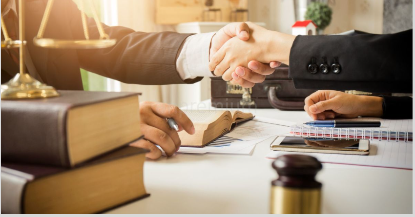 Employment Law Solicitor: Advice for Dealing with Unfair Treatment