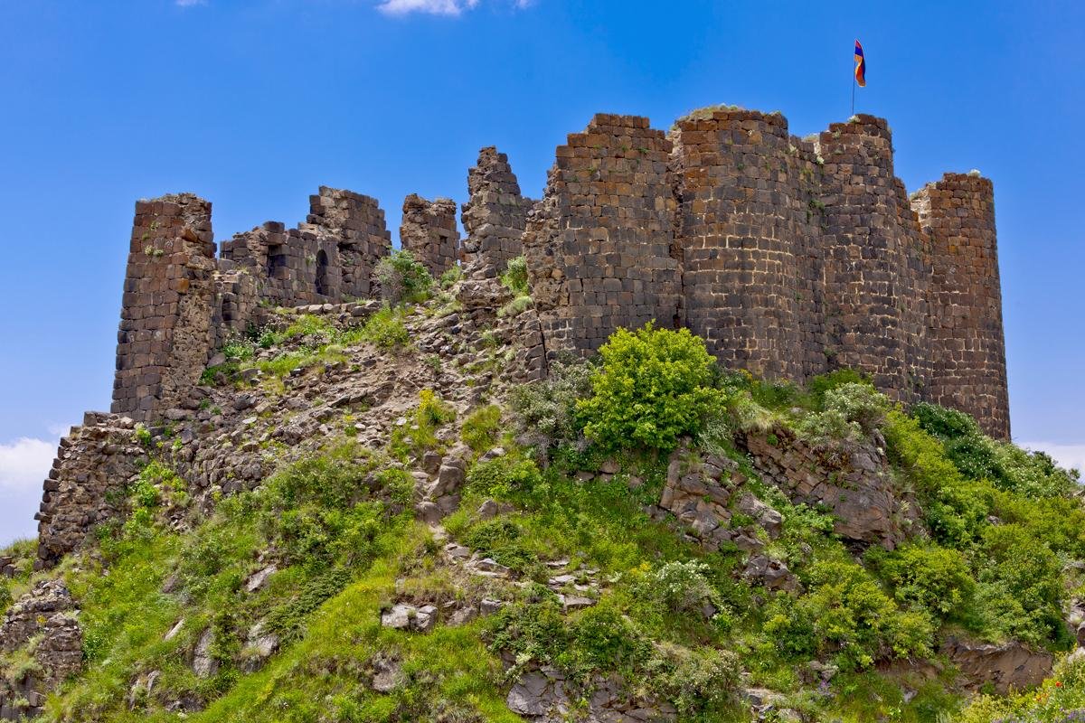 Armenia with Hyur Service: Authentic Experiences in the Heart of the Caucasus