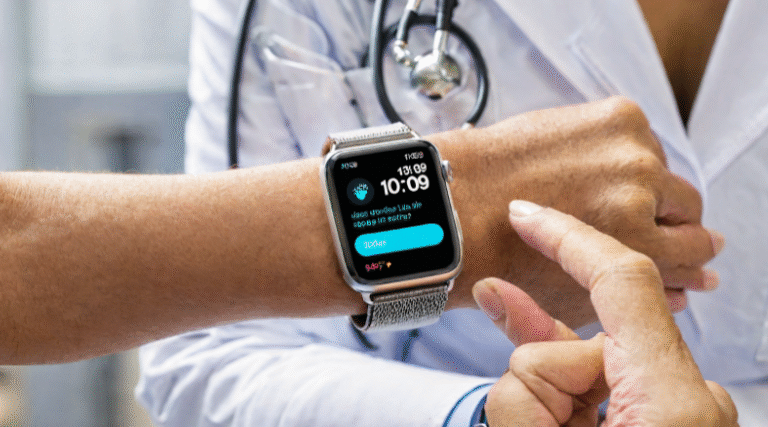 How Are Doctors Using the Apple Watch for Medical Use in Clinics?